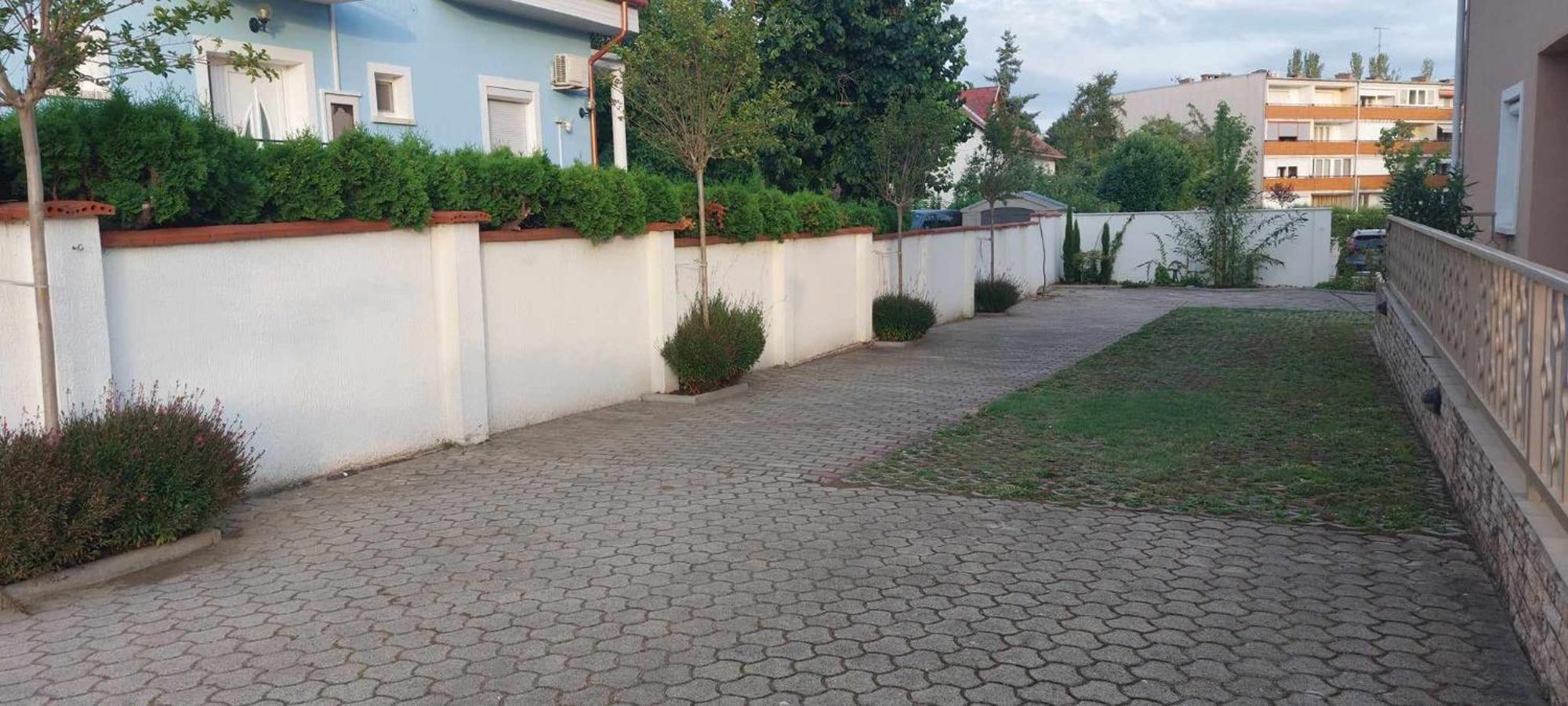 Siesta Apartmanhaz Balatonfuered Exterior photo